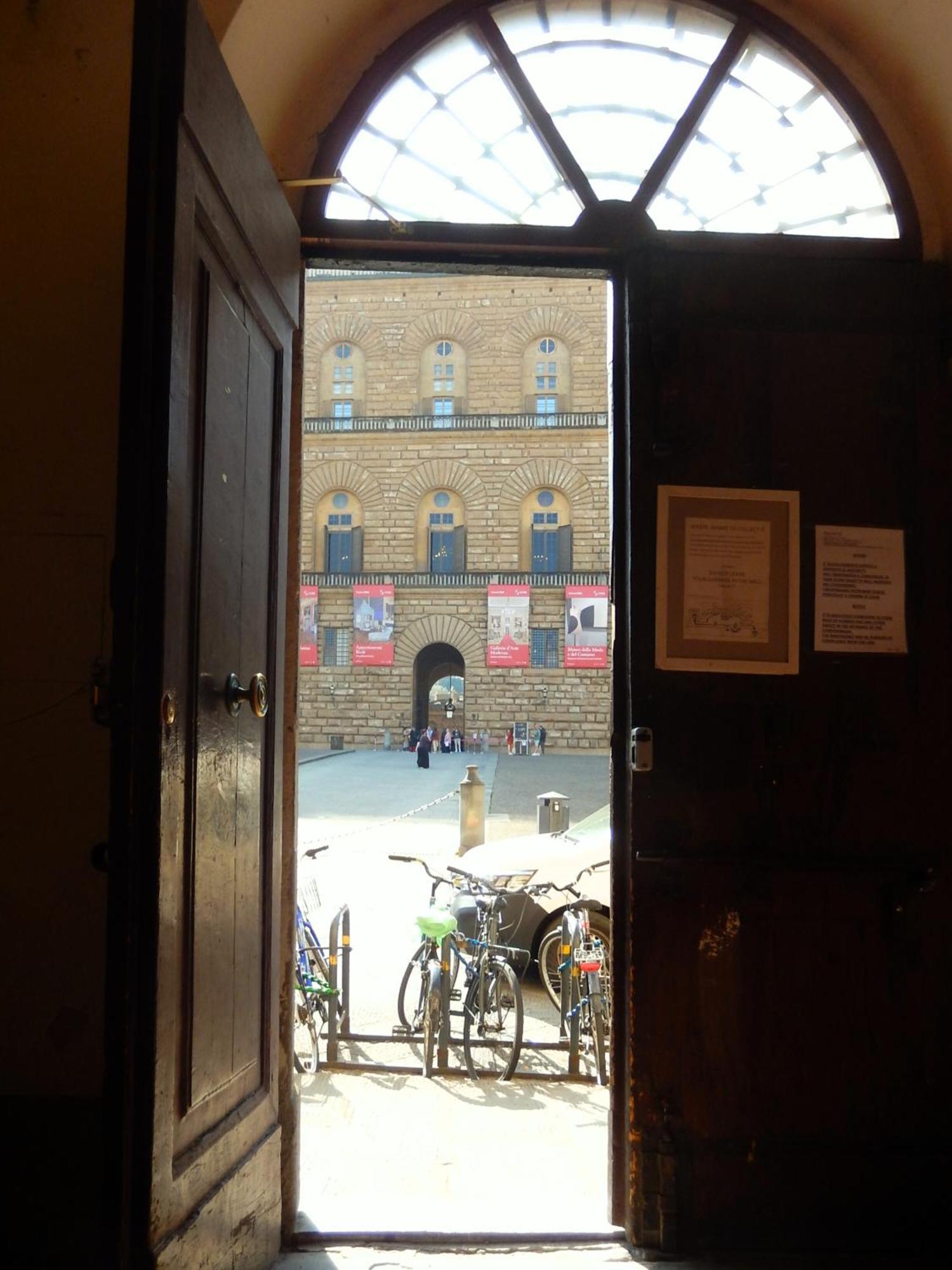 Great Location Just Infront Of Pitti Palace Florence Exterior photo